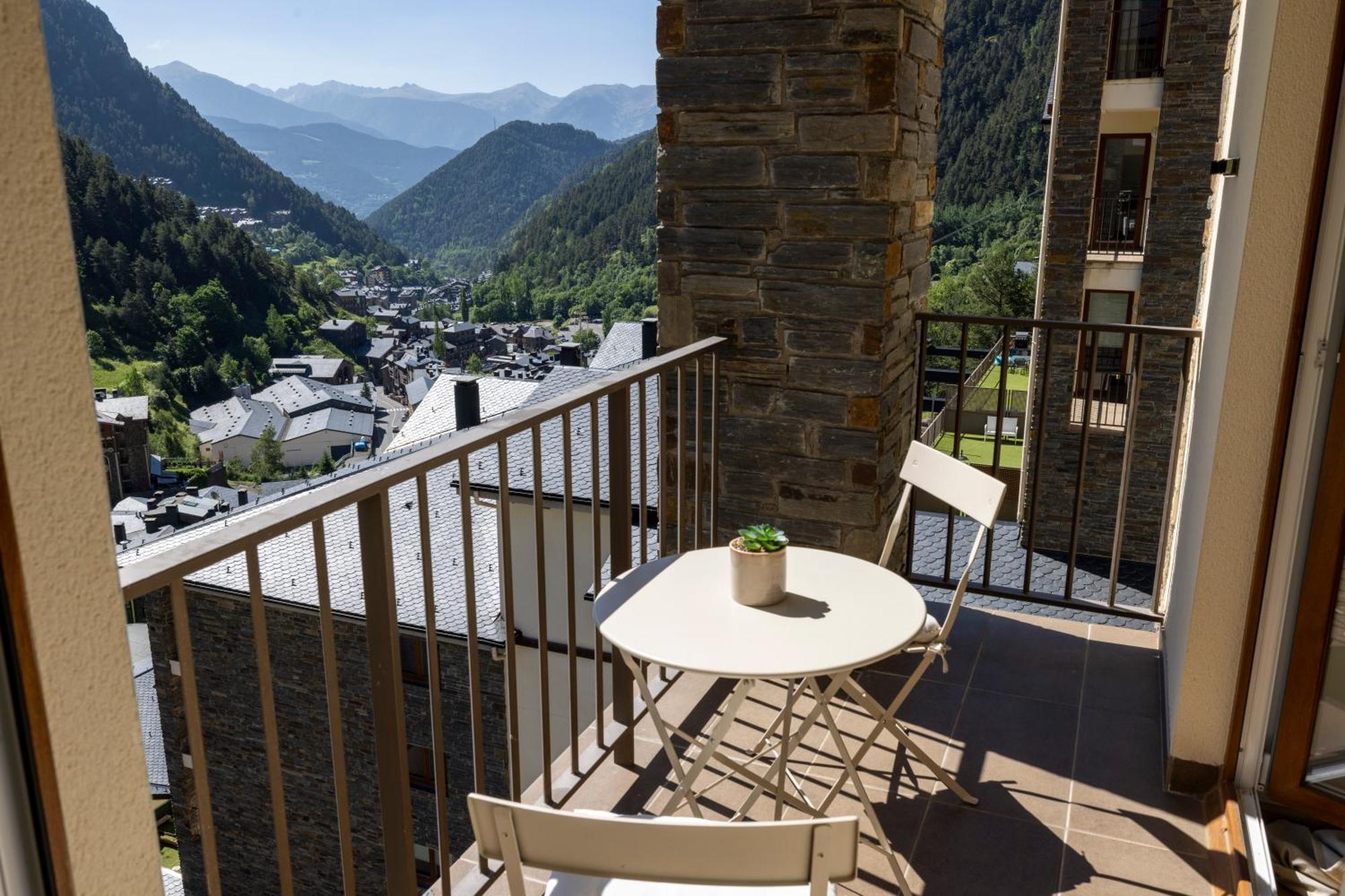 Iconic - A Pie De Pistas En 1 Minuto - Terraza Con Vistas Al Valle Arinsal - Parking Gratis L By Bonesvacances Extérieur photo