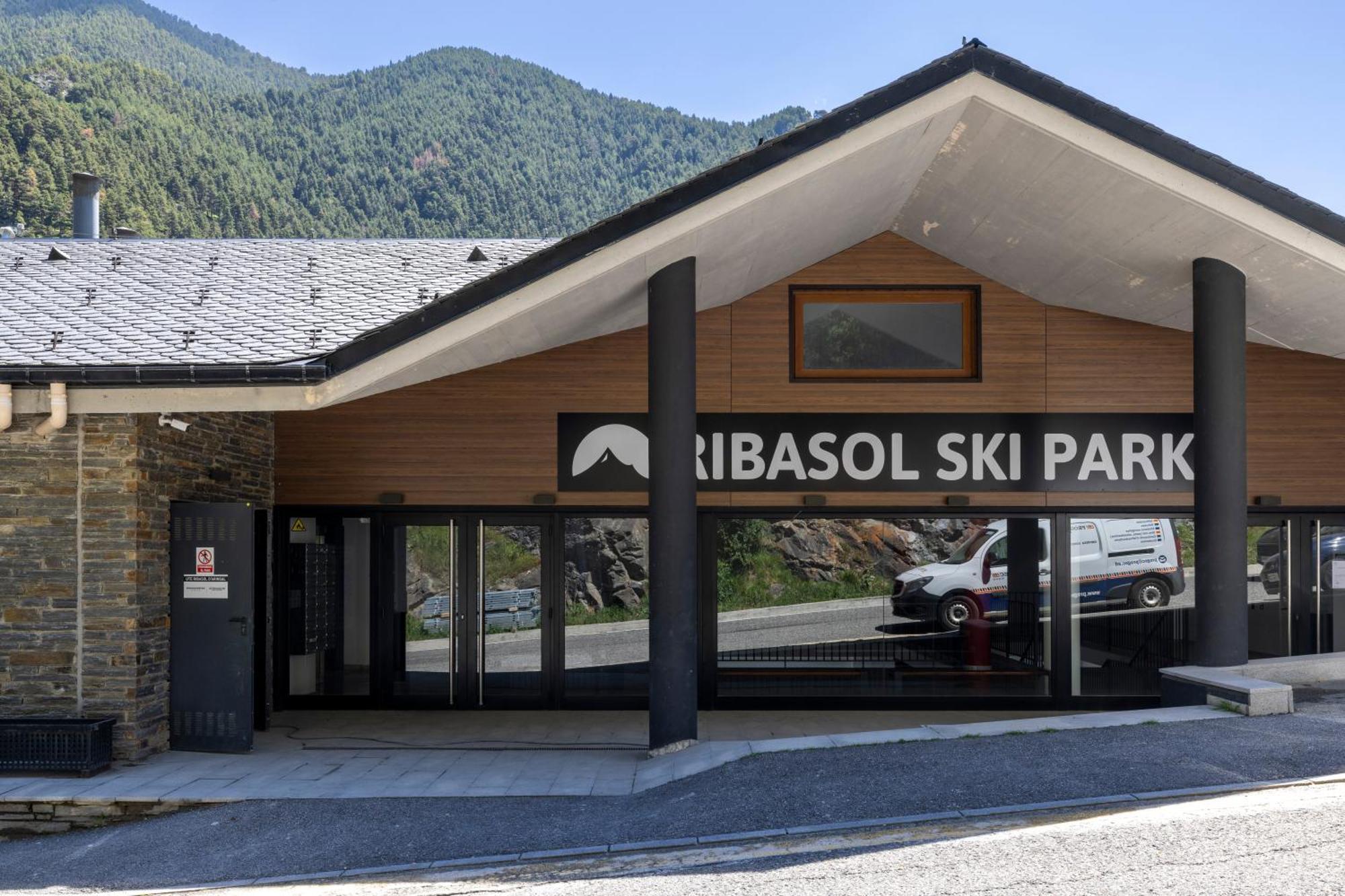 Iconic - A Pie De Pistas En 1 Minuto - Terraza Con Vistas Al Valle Arinsal - Parking Gratis L By Bonesvacances Extérieur photo